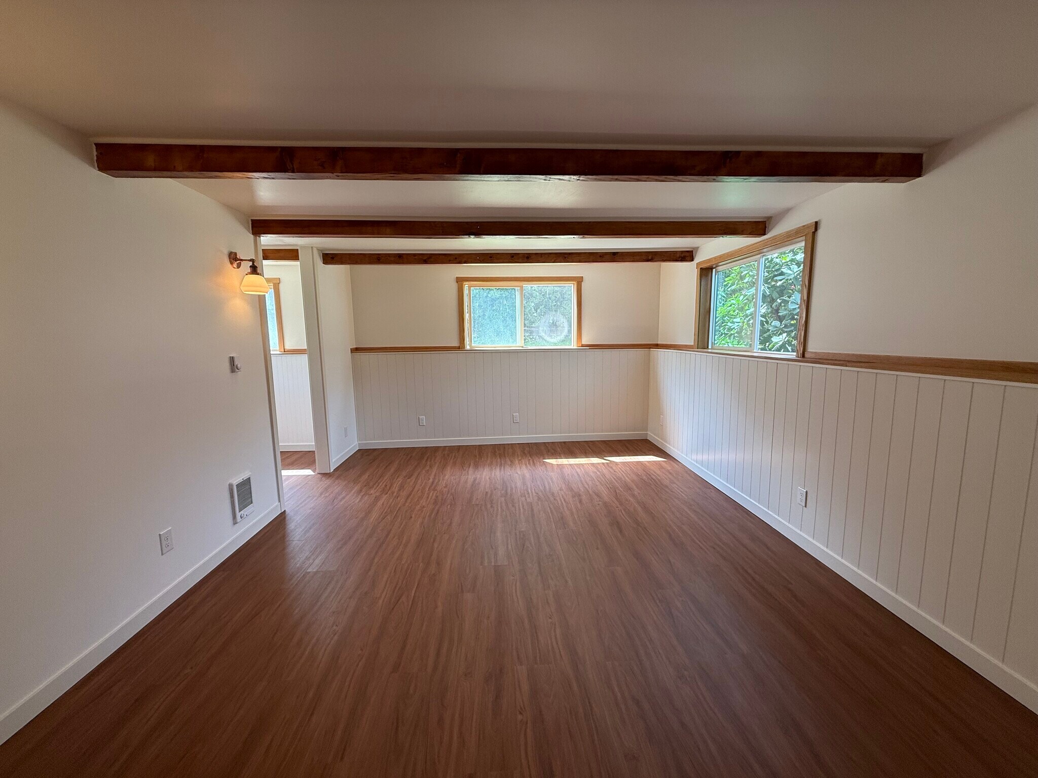 Master suite bedroom - 13016 16th St NE