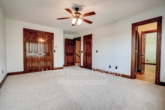 Building Photo - 7135 Sunset Ridge Cir