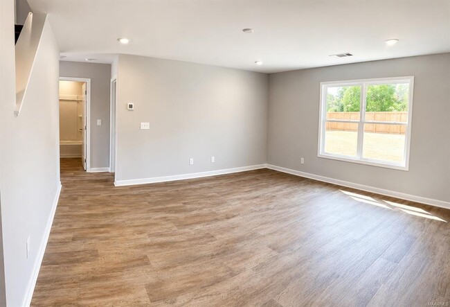 Building Photo - 7700 Shaddix St
