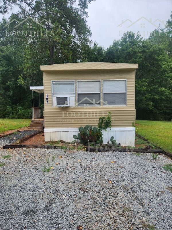 Building Photo - 107 McFarlin Way