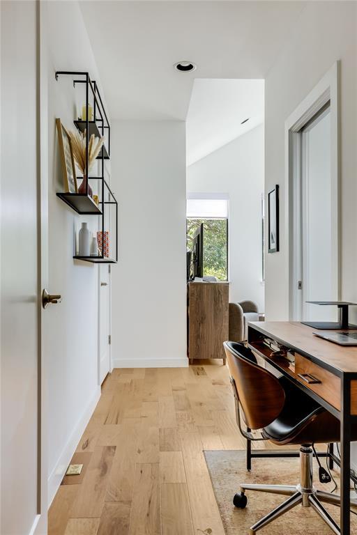 Building Photo - 2709 E 14th St