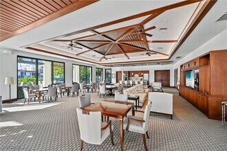 Building Photo - 2400 Gulf Shore Blvd N