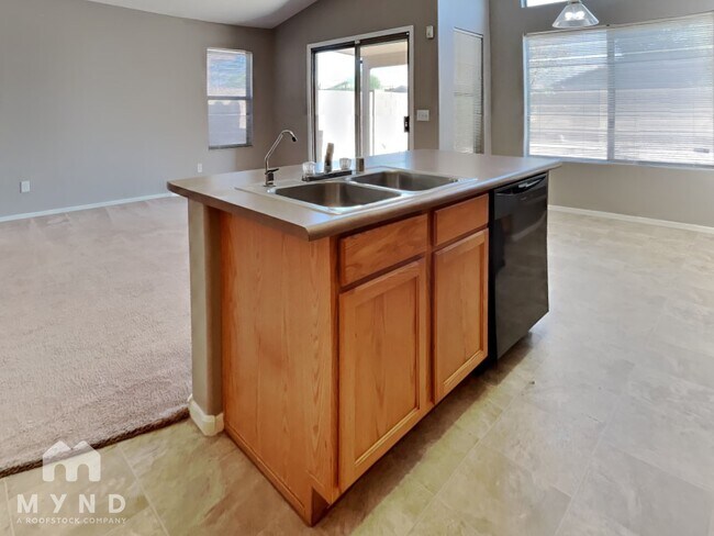 Building Photo - 15012 W Watson Ln