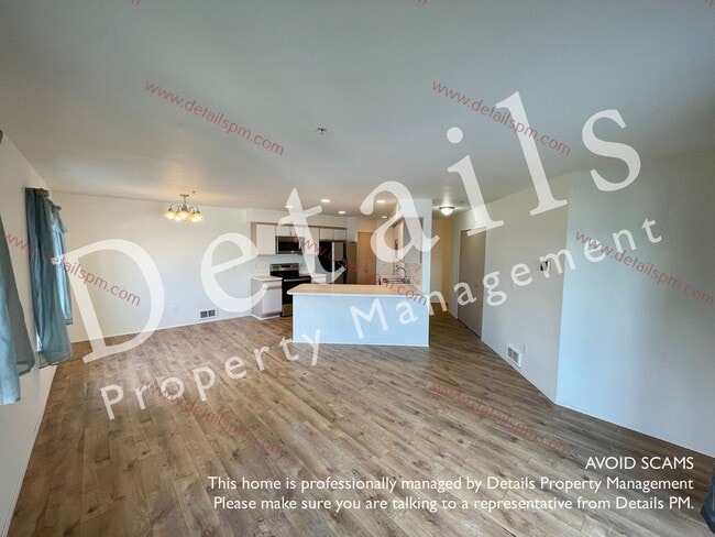 Building Photo - 3 BR Top Floor View Condo. Incl W/S/G