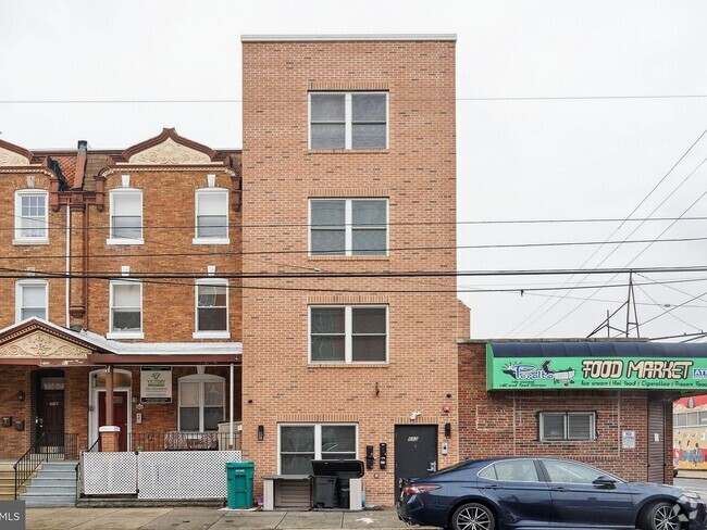 Building Photo - 603 N 34th St