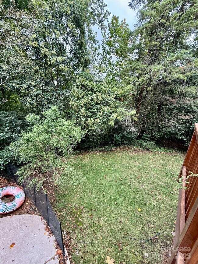 Building Photo - 1806 Asbury Hall Ct