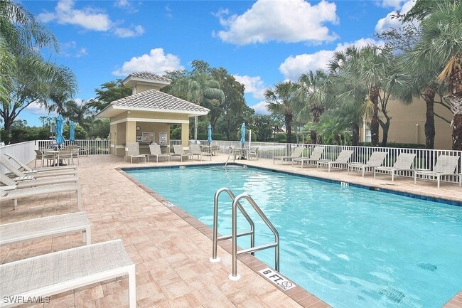 Building Photo - 3830 Sawgrass Way