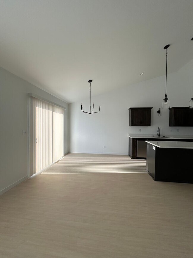 Building Photo - The Wilds Townhomes
