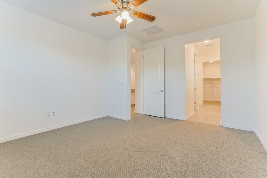 Building Photo - 4599 W Hunter Trl