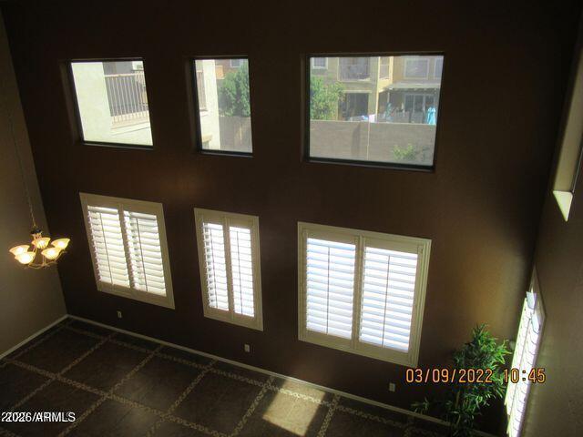 Building Photo - 3928 E Parkview Dr