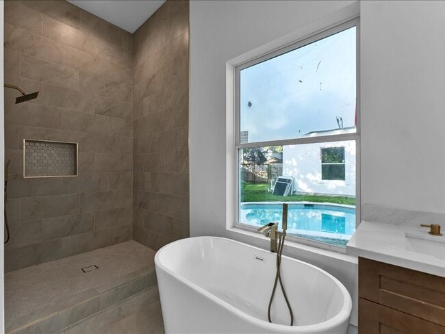 Building Photo - 8115 Cedar Brush Cir