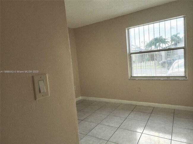 Building Photo - 20847 SW 118th Ct
