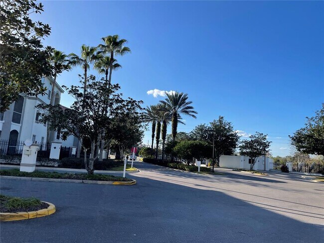 Building Photo - 2513 Maitland Crossing Way