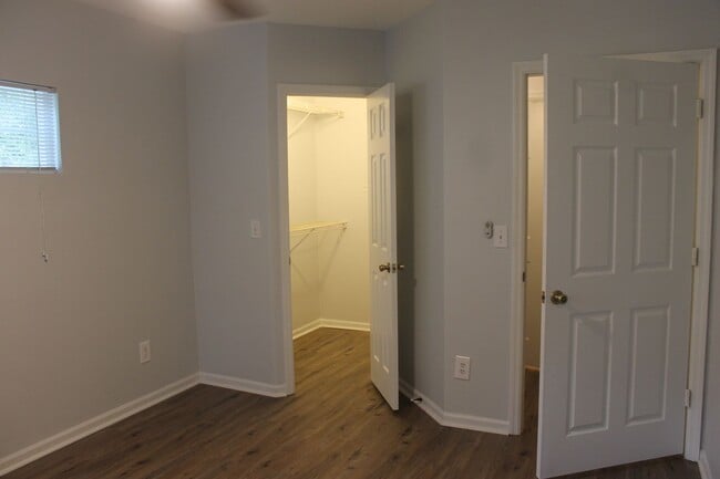 Building Photo - Plantation Point - 1st Floor, 2 Bedrooms