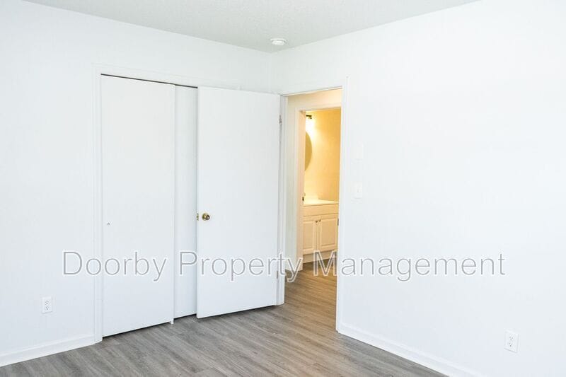 Building Photo - 2182 Dugan St