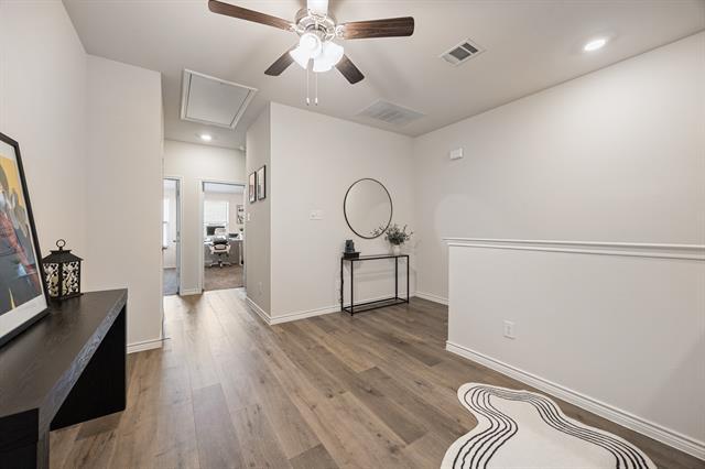 Building Photo - 2016 Saddle Wy