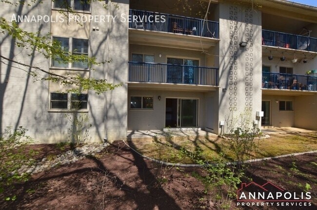 Building Photo - 1117 Primrose Ct