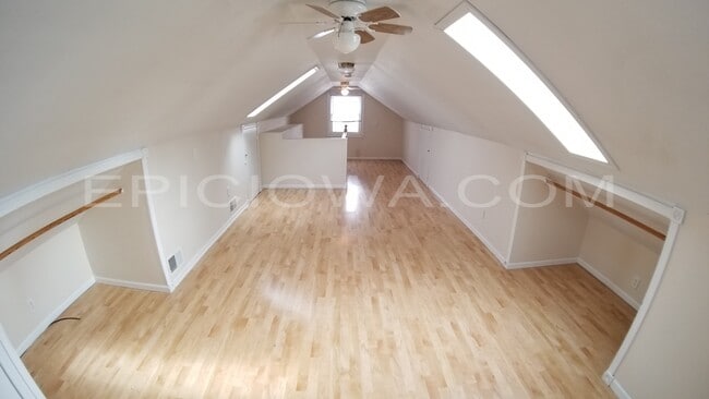 Building Photo - 1904 Williams Blvd SW