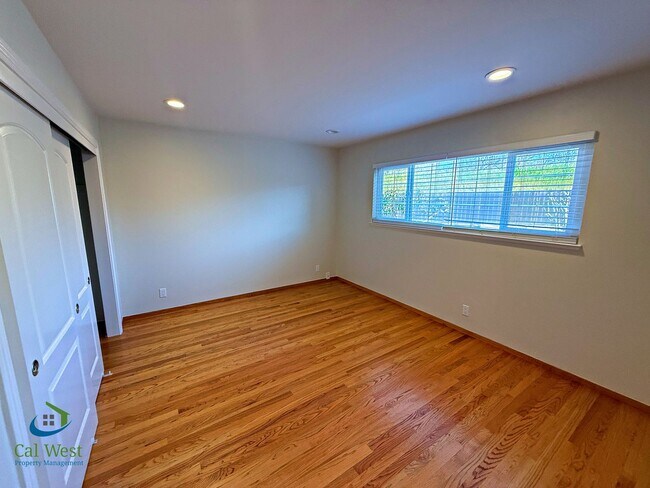 Building Photo - $5195 - 4 Bed/2 Bath Remodeled Home in Santa Clara