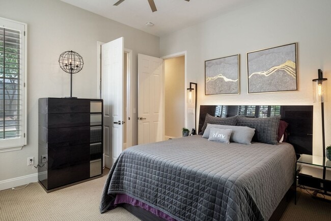 Building Photo - Stunning UPGRADED Furnished Home in Chandler!!!