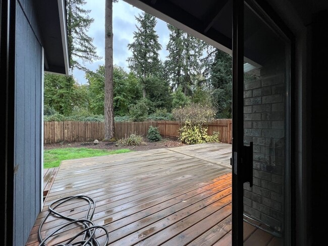 Building Photo - Charming 3-Bed, 2-Bath Retreat!