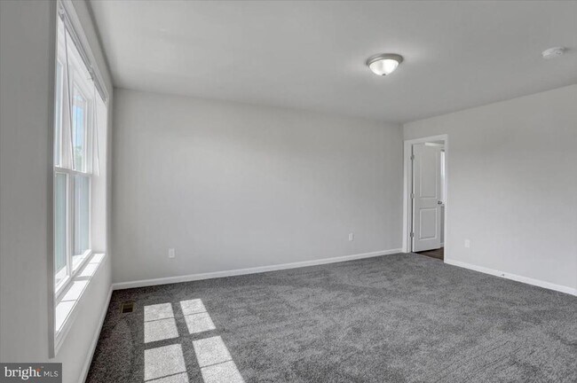 Building Photo - 1817 Holly Ln