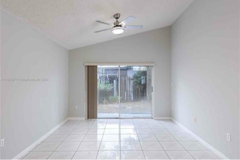 Building Photo - 248 SW 159th Ln