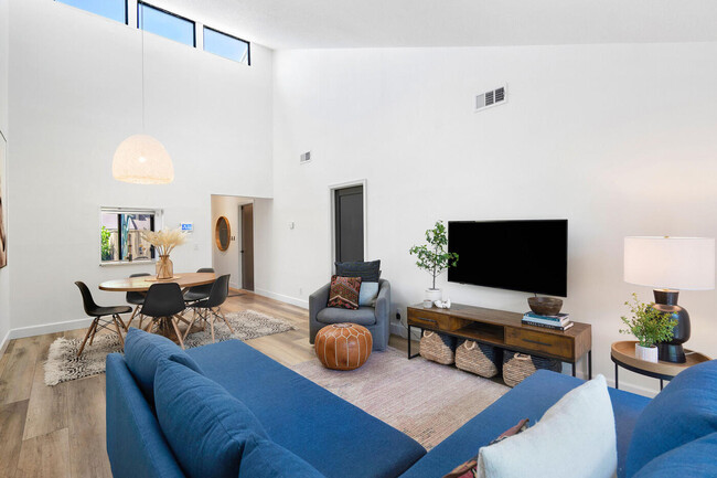 Building Photo - 12621 Shady Pines Ct