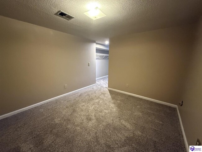 Building Photo - 110 Brendenwood Ct