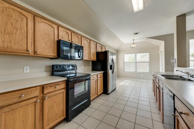 Building Photo - Updated 3-2-2 Ranch in McKamy Evers (North Denton)