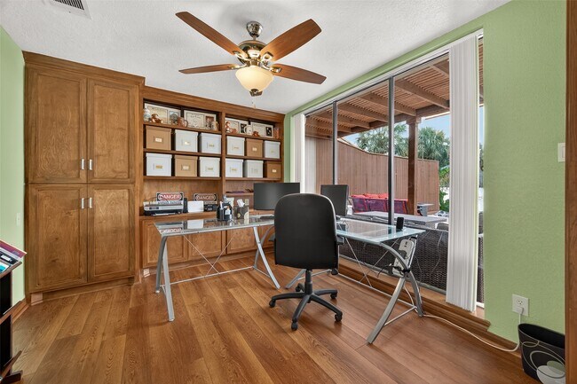 Building Photo - 1623 Lake Arbor Dr