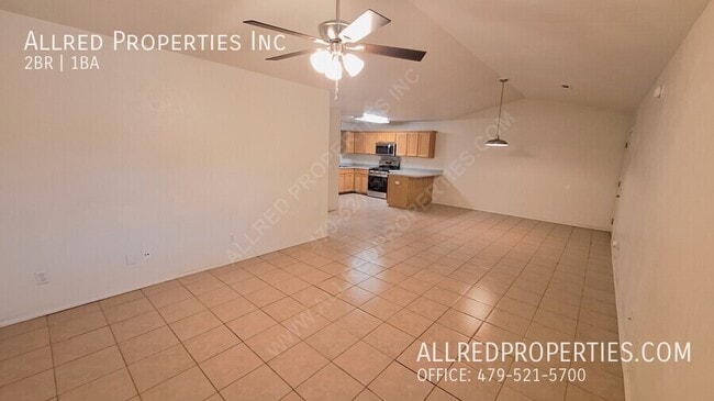 Building Photo - 2697 N Center St