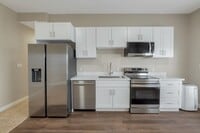 Building Photo - 8961 N Cottage Cyn Dr