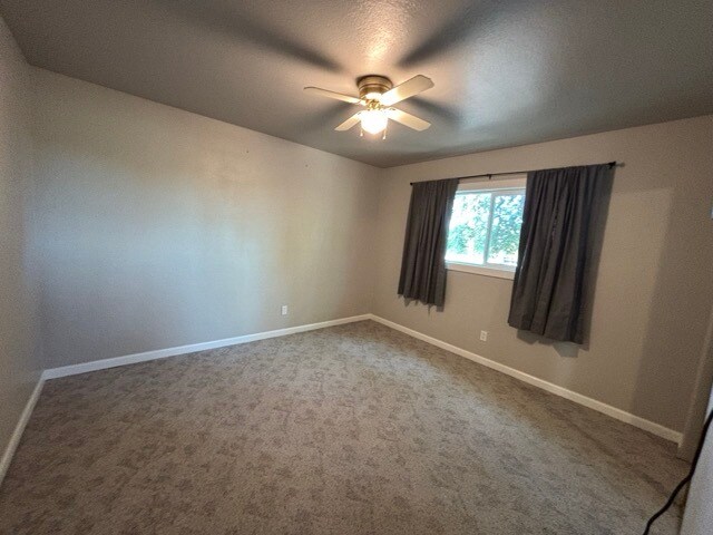 Building Photo - 1100 Pear Ridge Rd