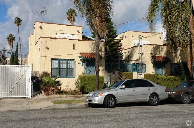 Building Photo - Gillman Apartments