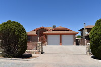 Building Photo - 4633 Loma Escondida Dr