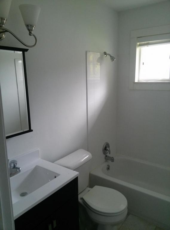 Building Photo - 4720 Burma Road # 5