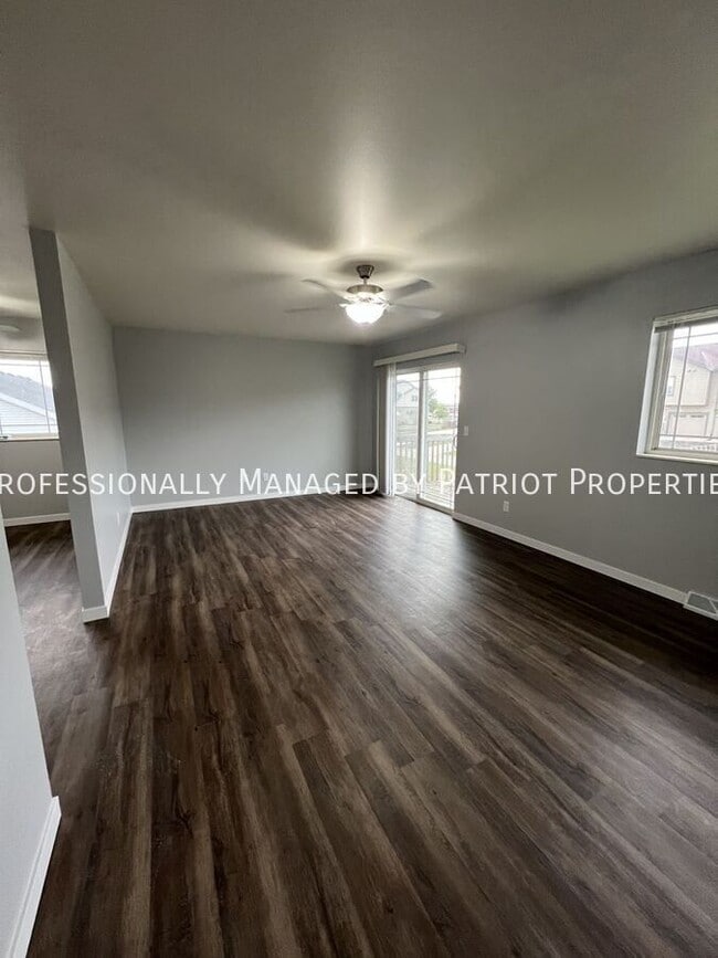 Building Photo - 319 Tall Grass Trail