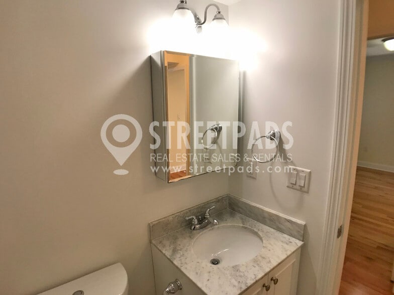 Building Photo - 55 Langdon St