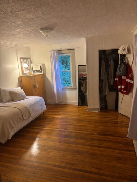 bedroom - 23 Spoonville Rd