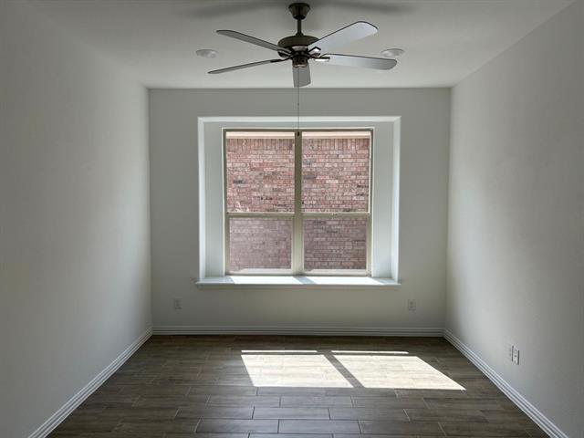 Building Photo - 724 Penvenen Pl