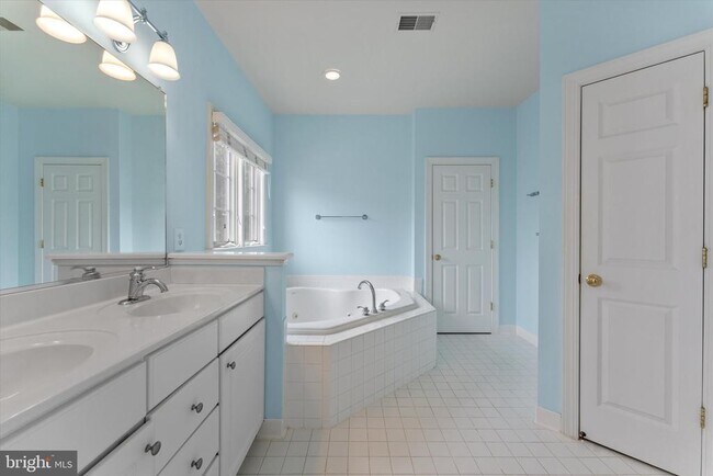 Building Photo - 116 Desales Dr