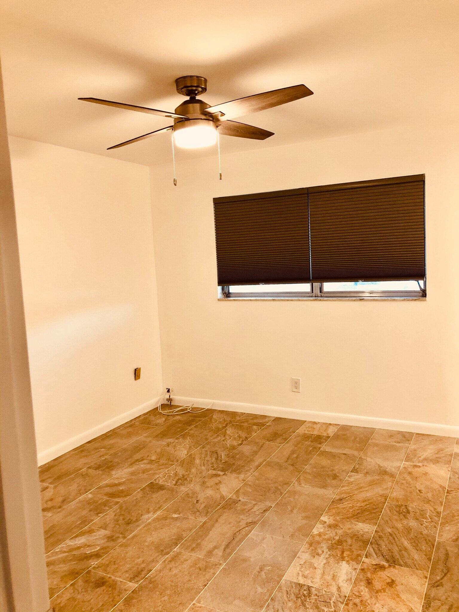 Bedroom, ceiling fan, modern privacy Blinds - 1210 Old Boynton Rd