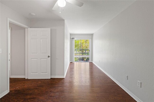 Building Photo - 9412 Lake Chase Island Way