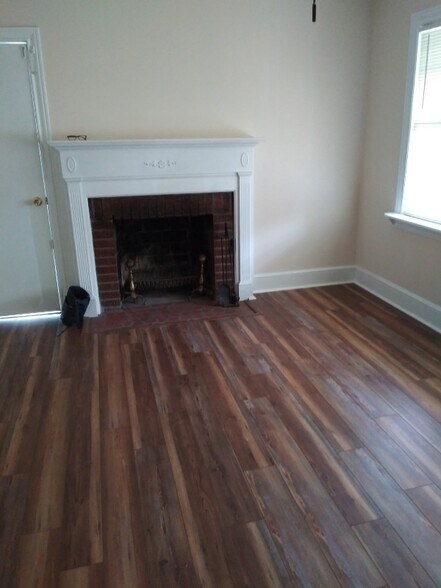 Building Photo - 19 Dargan St