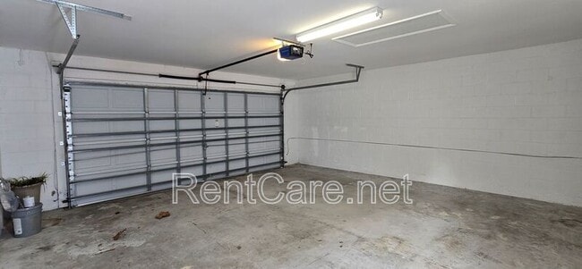 Building Photo - 13268 Silver Strand Falls Dr