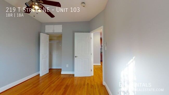 Building Photo - Modern 1 bedroom unit in Bloomingdale/Ecki...