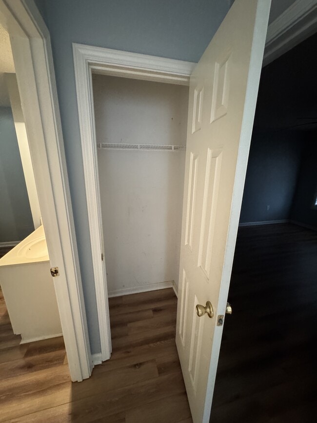 Building Photo - 2595 Thackery Rd