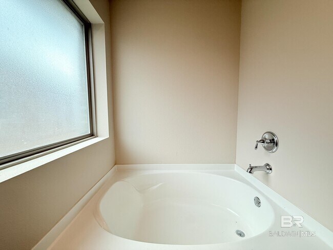 Building Photo - 8164 Irwin Loop