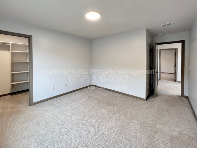 Building Photo - 2640 W Neff St